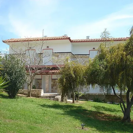 Siskos Guest house 3*